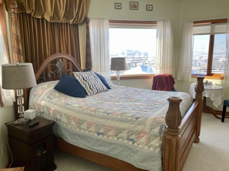 Rocky Mountain View Bed and Breakfast